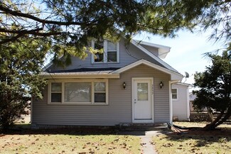 7257 N Bull Creek Rd, Grant Park, IL 60940