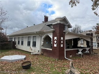 818 S 26th St, Fort Smith, AR 72901