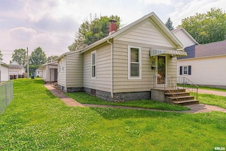 709 Decatur St, Lincoln, IL 62656