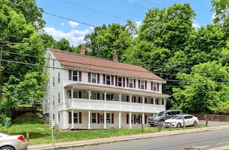 92 W Main St, Vernon, CT 06066