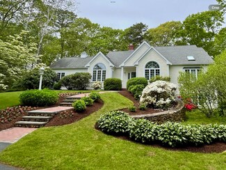 225 Midpine Rd, Barnstable, MA 02675