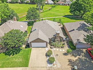 2718 Laurel Oaks Dr, Garland, TX 75044