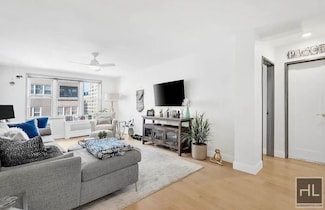 160 E 27th St Unit 12-B, New York, NY 10016