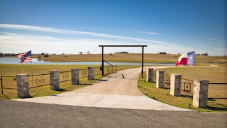 1400 County Road 330, Granger, TX 76530