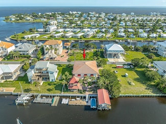 92 Royster Dr, Crawfordville, FL 32327