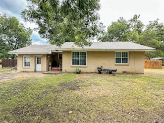 400 S 7th St, Davis, OK 73030