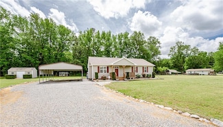 6567 Tetotum Trail, Providence Forge, VA 23140