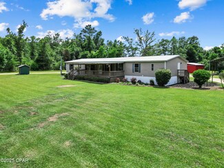 1550 Jarous Rd, Cottondale, FL 32431
