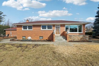 1316 S Cumberland Ave, Park Ridge, IL 60068
