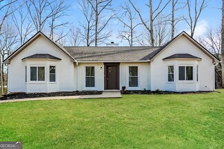 120 Kellie Ln, Fayetteville, GA 30214