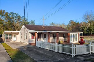 327 Amelia St, Destrehan, LA 70047