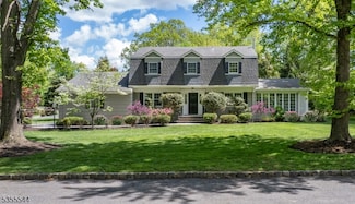 3 Forest St, Chatham, NJ 07928