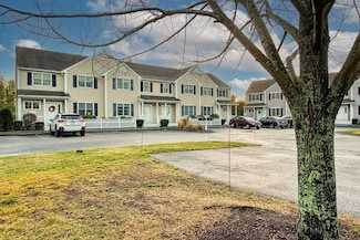 31 Freedom Cir, Pembroke, MA 02359