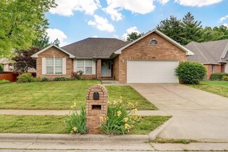 3675 E Bowman St, Springfield, MO 65809