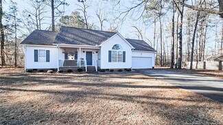 111 Michaelyn Ln, Spring Lake, NC 28390