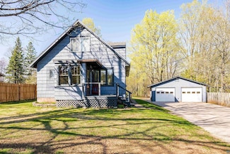 609 Farrell Rd, Duluth, MN 55811