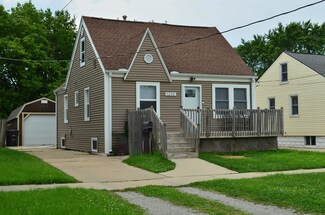 1210 W 7th St, Waterloo, IA 50702