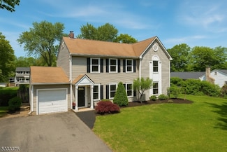 6 van Saun Place, Pompton Plains, NJ 07444