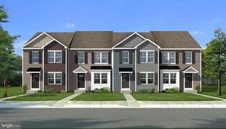 12 Moses Dr, Martinsburg, WV 25405