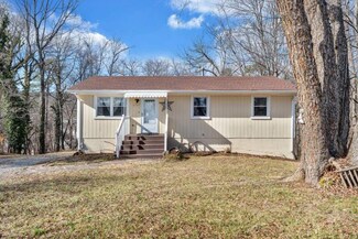 8387 Willow Ridge Rd, Roanoke, VA 24019