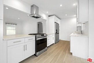 142 N Hamilton Dr Unit PH, Beverly Hills, CA 90211