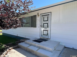 400 Hackberry St, Green River, WY 82935