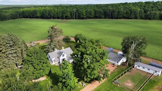 W10402 Sunset Rd, Elcho, WI 54428