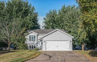 738 Harvest Ct, Shakopee, MN 55379