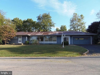 6117 Knisley St, Harrisburg, PA 17112