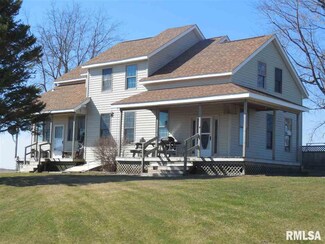 5185 240th St, Walcott, IA 52773