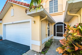 137 Manny Ln, Cape Canaveral, FL 32920