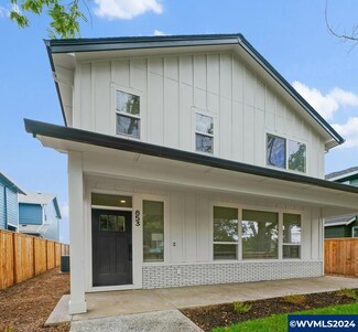853 Park Ave NE, Salem, OR 97301