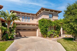 2349 Promontory Dr, Signal Hill, CA 90755
