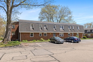 339 Dunfey Ln Unit B, Windsor, CT 06095