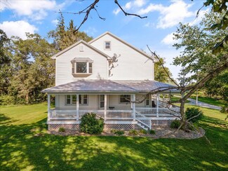 64863 380th St, Hastings, IA 51540