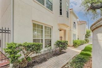 6131 Stoney Brook Dr, Houston, TX 77036