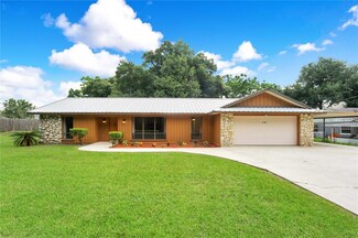 5541 Kelly Rd, Mount Dora, FL 32757