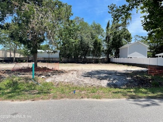 1282 Hibiscus St, Atlantic Beach, FL 32233