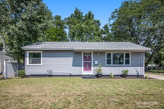 992 Allen Ave, Muskegon, MI 49442