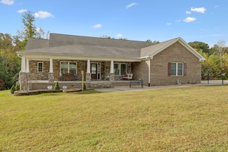 1421 Oakmont Cir, Centerville, TN 37033