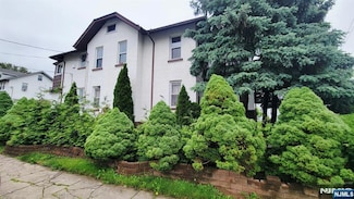 86 E Fort Lee Rd Unit 2nd floor, Bogota, NJ 07603