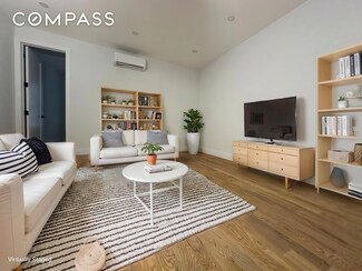38-18 32nd St Unit 1, Long Island City, NY 11101