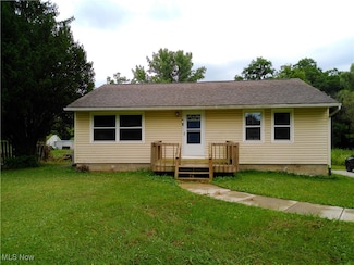 5476 Chippewa Rd, Chippewa Lake, OH 44215