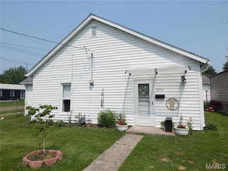 1620 W Centennial Ave, Bowling Green, MO 63334