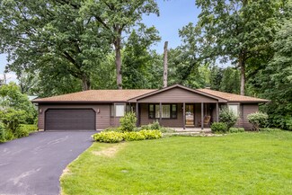 42W420 Kedeka Rd Unit 15, Sugar Grove, IL 60554