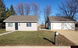 512 512 E 2nd St, Janesville, MN 56048