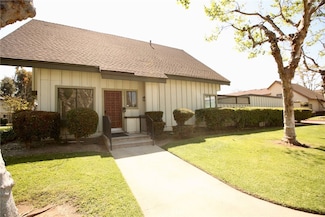 9936 Karmont Ave, South Gate, CA 90280