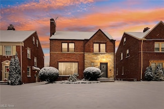 2457 Saybrook Rd, University Heights, OH 44118