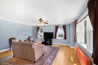 61 Clinton Ave, Budd Lake, NJ 07828