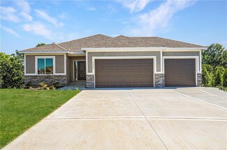 213 SW Nelson Dr, Blue Springs, MO 64014